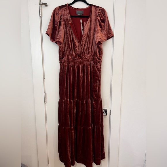 NEW Anthropologie The Somerset Maxi Dress: Velvet Edition Red - Picture 2 of 10